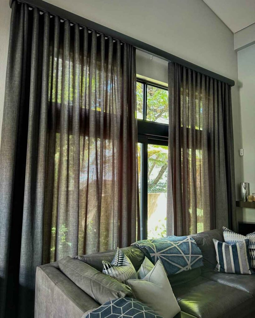 ready made curtains dubai
